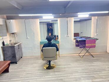 мусульманский салон красоты: Продаётся готовый бизнесс парикмахерская рядом Кыргызстан банк