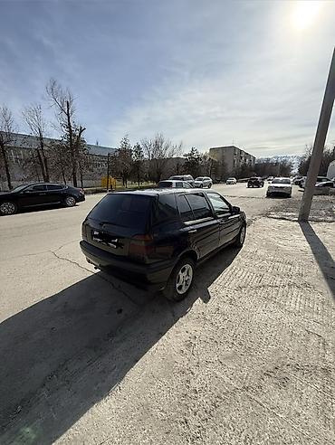 Volkswagen: Volkswagen Golf: 1992 г., 1.8 л, Механика, Бензин, Хэтчбэк — 3