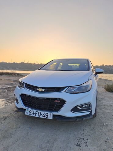 Chevrolet: Chevrolet Cruze: 1.4 l | 2017 il 136500 km Sedan — 3