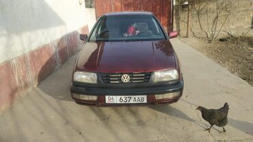 Volkswagen: Volkswagen Vento: 1993 г., 1.8 л, Механика, Бензин, Седан
