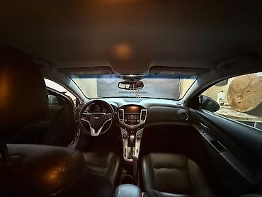 kruz maşın: Chevrolet Cruze: 1.4 l | 2015 il 213000 km Sedan — 6