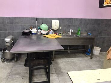 Digər kommersiya daşınmaz əmlakı: 3 mikrorayonda yolun kənarında obyekt icarəyə verilir.3 təndir kurə 2 — 2