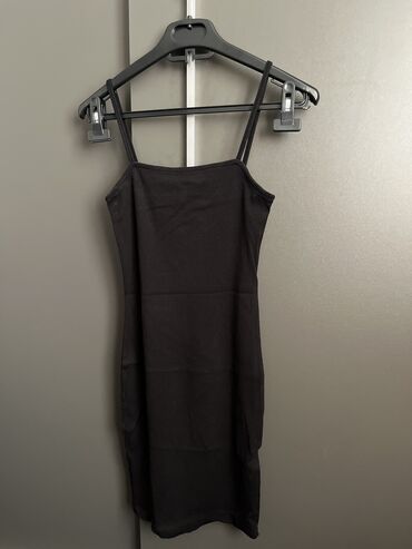haljine h: Bershka color - Black, With the straps at lalafo.rs haljine h: Bershka color - Black, With the straps
