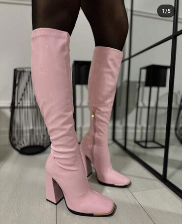 patike bele: High boots