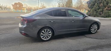 Hyundai: Hyundai Elantra – zərif və dinamik sedan - Kuzov: 4 qapılı sedan — 11