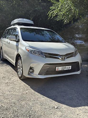 a8 d2: Toyota Sienna: 2016 г., 3.5 л, Автомат, Бензин, Минивэн — 3