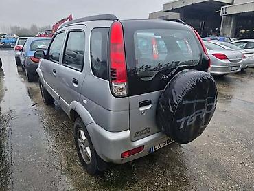 auto plac borca: DAIHATSU TERIOS 4 WD 2005. GOD. - KOMPLETAN AUTO U DELOVIMA | — 3