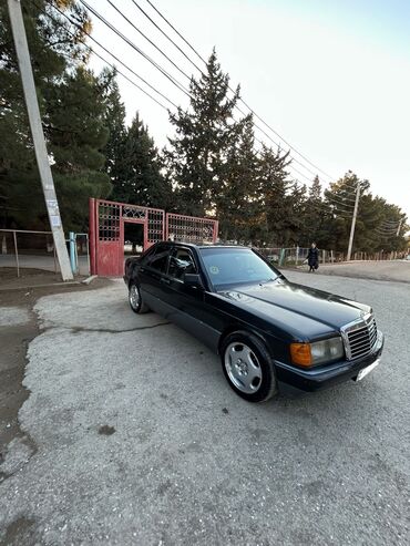 Mercedes-Benz: Mercedes-Benz 190: 2 l | 1989 il Sedan