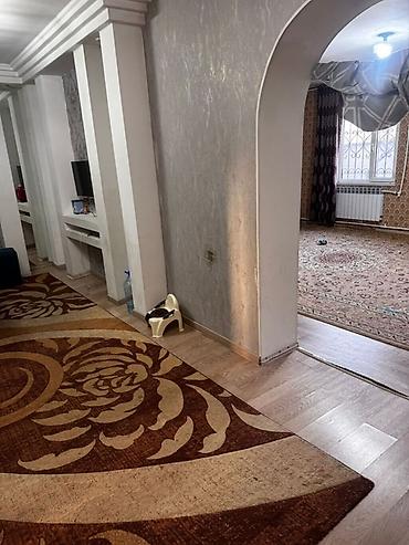 Продажа коттеджей и домов: 🏡 **Продается дом с времянкой в Бишкеке!** 📍 Район: Шербакова / — 9