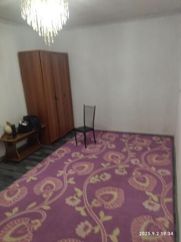 аренда дом без хозяина: Продается Описание: - Просторная светлая комната прямоугольной формы