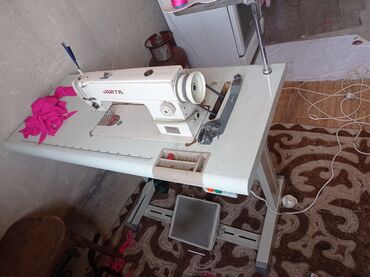 швейный отход: Швейная машина Полуавтомат