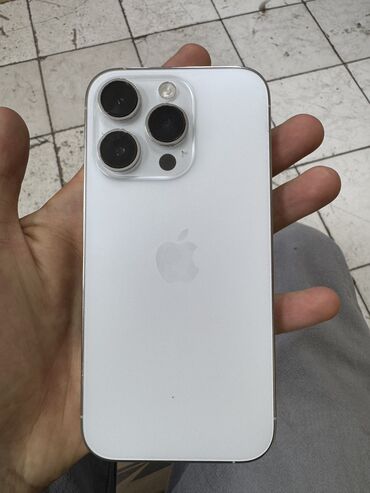 Apple iPhone: Apple iPhone