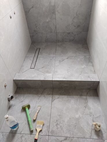 Укладка плитки: Укладка плитки в ванной | Керамическая плитка | Горизонтальная укладка 3-5 лет опыта — 6