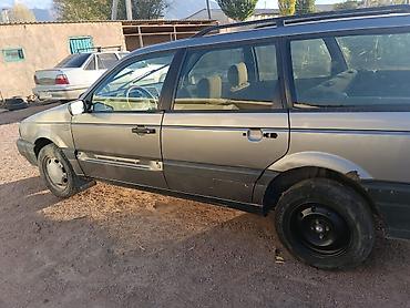Volkswagen: Volkswagen Passat: 1990 г., 1.8 л, Кол менен иштөөчү, Газ, Универсал — 2