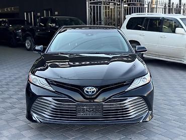 alba: Toyota Camry: 2018 г., 0.5 л, Автомат, Гибрид — 2