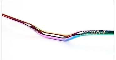 rol destı: Məhsul: Velosiped sükanı – rəngli “oil-slick/neo-chrome” örtüklü — 2