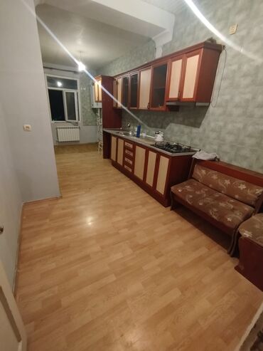 Uzunmüddətli kirayə mənzillər: Bileceride köhne nehrem markete yaxin 2/2 mertebesinde 3 otaqli bina