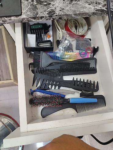 Salon, tibbi mebel: Tam komplekt kişi salonu/barber avadanlığı və ləvazimatları satılır – — 2