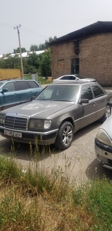 190 мерседес: Mercedes-Benz 200: 1992 г., 2 л, Механика, Бензин, Седан