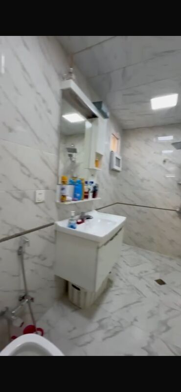 Həyət evləri və villaların satışı: 3 otag heyet evi xırdalan 119 nomreli avtobusun sonumcu dayanacagı — 2