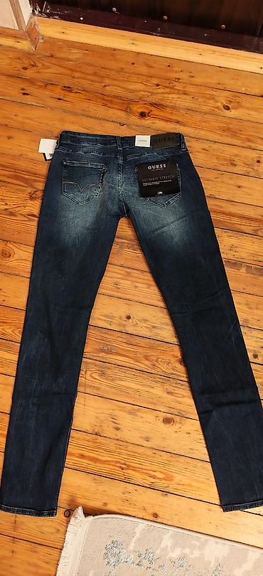 Kişi geyimləri: GUESS Los Angeles kişi cins şalvarı - Model: Ultimate Stretch - Rəng — 3
