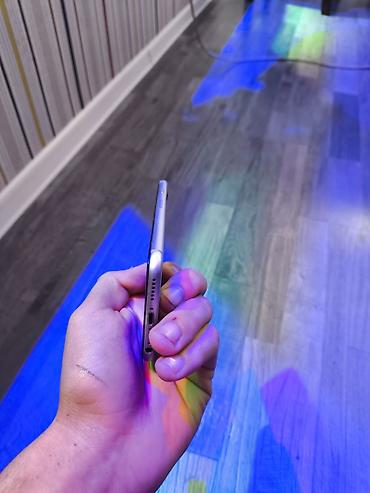 Apple iPhone: IPhone 6s, 16 GB, Gümüşü, Qırıq — 5