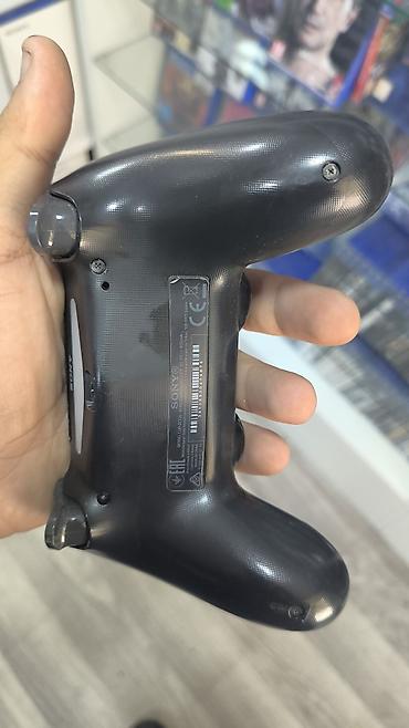 qulaq: Məhsul: PlayStation oyun konsolları üçün orijinal idarəetmə pultları — 4
