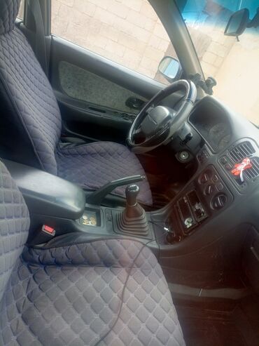 Mitsubishi: Mitsubishi Galant: 1994 г., 2 л, Механика, Бензиновая, Хэтчбэк — 8