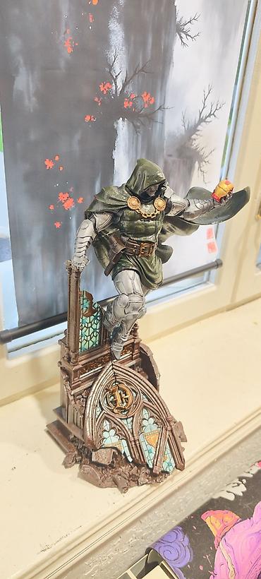 figur: Məhsul: Doctor Doom heykəlciyi (Marvel) – detallı kolleksiya fiquru — 4