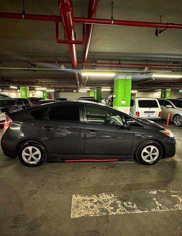 Toyota: Toyota Prius: 1.8 l | 2015 il Hetçbek — 4