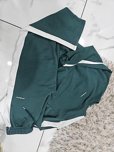 Gornji i donji deo: Zenske komplet trenerke Vrhunski kvalitet Velicine S m l xl xxl Cena — 9