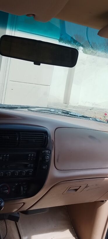 Ford: Ford Explorer SUV - Kuzov: qara rəng, 5 qapı, geniş baqajlı gövdə - — 7