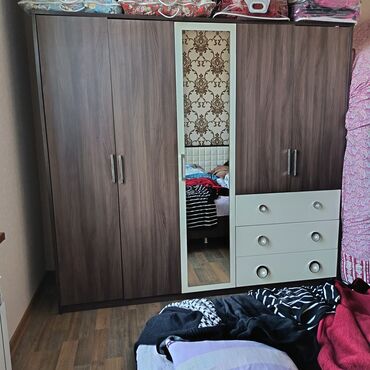 madeyra tek carpayi: Təknəfərlik çarpayı