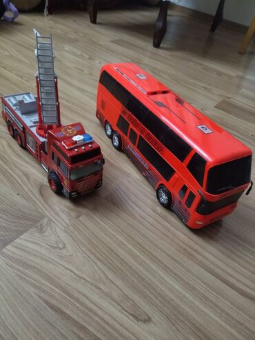 Oyuncaqlar: 37 ədəd maşın içində bahalı maşın çoxtu — 5