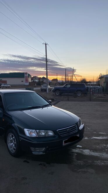 ауди 100 с: Toyota Camry: 2000 г., 2.2 л, Автомат, Бензин