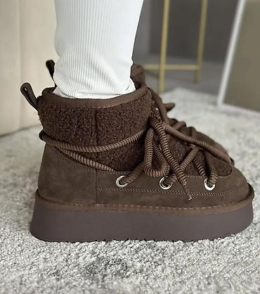Угги: Ботинки, 39, 39.5, 40, UGG, Б/у, цвет - Коричневый, Самовывоз, Платная доставка — 1
