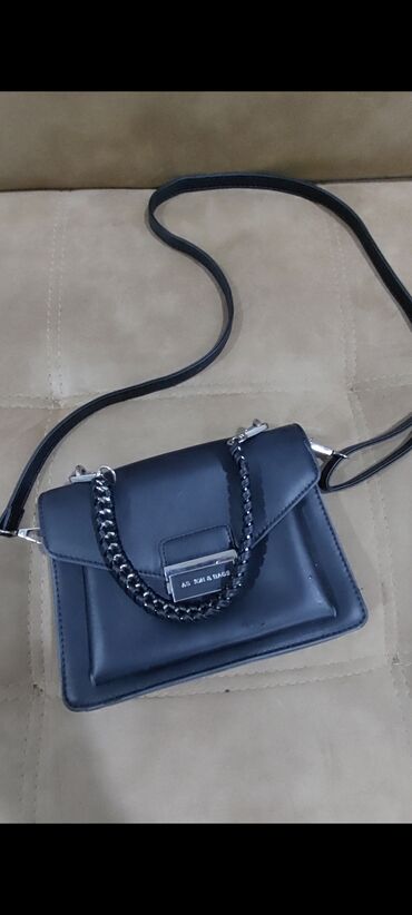 Dəstlər, kostyumlar: Qadın geyimləri. 5-7-10-15-20 azn. Xacmaz ve Bakıda yaşayanlar ucun — 8