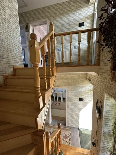 Həyət evləri və villaların satışı: 4 otaqlı, 175 kv. m, Kredit yoxdur, Orta təmir — 15