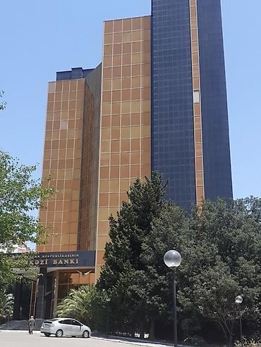 xalqlar dostluğu ev: Mərkəzi bank.28 Moll, Milli Konservatoriyanın yanindaki 7 mərtəbəli — 2