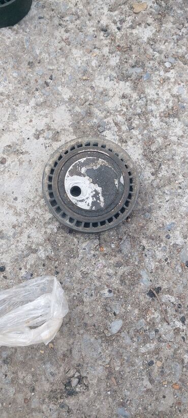 Digər avtomobil ehtiyat hissələri: Məhsul: BMW E36 üçün müxtəlif ehtiyat hissələri - Sağ ön dönmə — 32