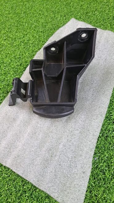 Другие автозапчасти: Крепление бампера Bmw 3-Series E46 E46 M54B22 2003 ​ Марка: BMW