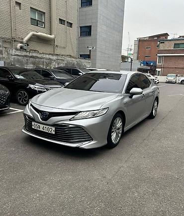 corolla 2016: Toyota Camry: 2017 г., 2.5 л, Вариатор, Гибрид, Седан — 3