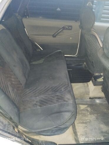 Volkswagen: Volkswagen Passat: 1991 г., 1.8 л, Механика, Бензин, Седан — 7