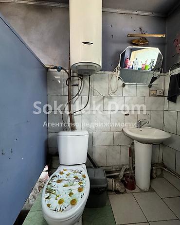 Продажа коттеджей и домов: 🏠Продается дом в г. Шопоков. 🟡Комнаты: 7 + 4 🟡Участок: 12 соток — 18