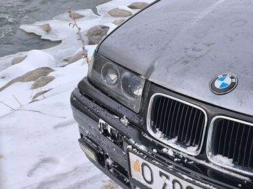 BMW: BMW 3 series: 1992 г., 1.6 л, Механика, Седан — 1