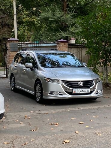 Honda: Honda Odyssey: 2010 г., 2.4 л, Вариатор, Бензин, Минивэн