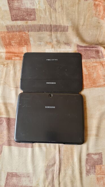 Tableti: Samsung Galaxy Tab 3 10.1 (GT-P5210) + originalna preklopna futrola - — 10