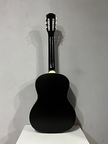 Гитаралар: Продаю классическую гитару Austin C26. Состояние хорошее, продаю — 3