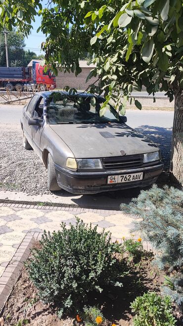 запчасти на опель вектра б: Opel Vectra: 1992 г., 1.5 л, Механика, Бензин, Седан