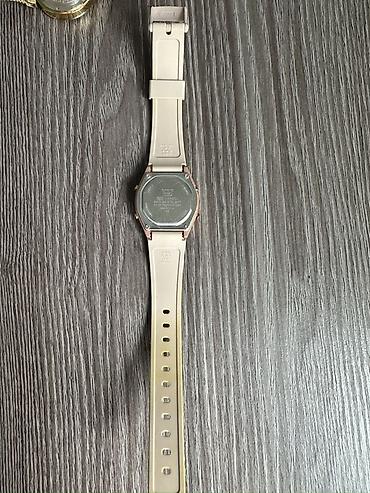 Наручные часы: Casio rəqəmsal qol saatı - Model: Casio LA-20WH (arxa qapaqda — 2